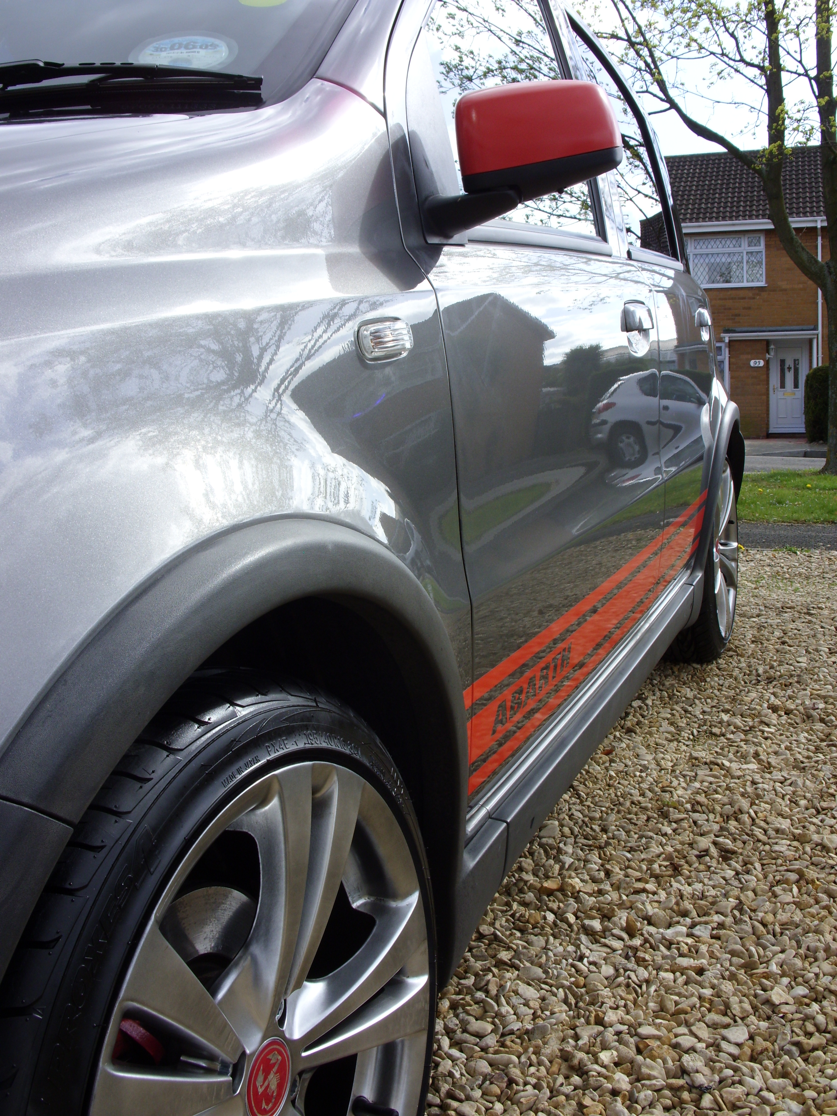 Panda 100HP Ambient white with Skydome double sunroof