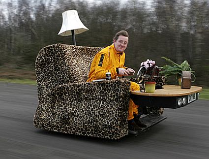 http://www.fiatforum.com/gallery/data/500/car_sofa.jpg