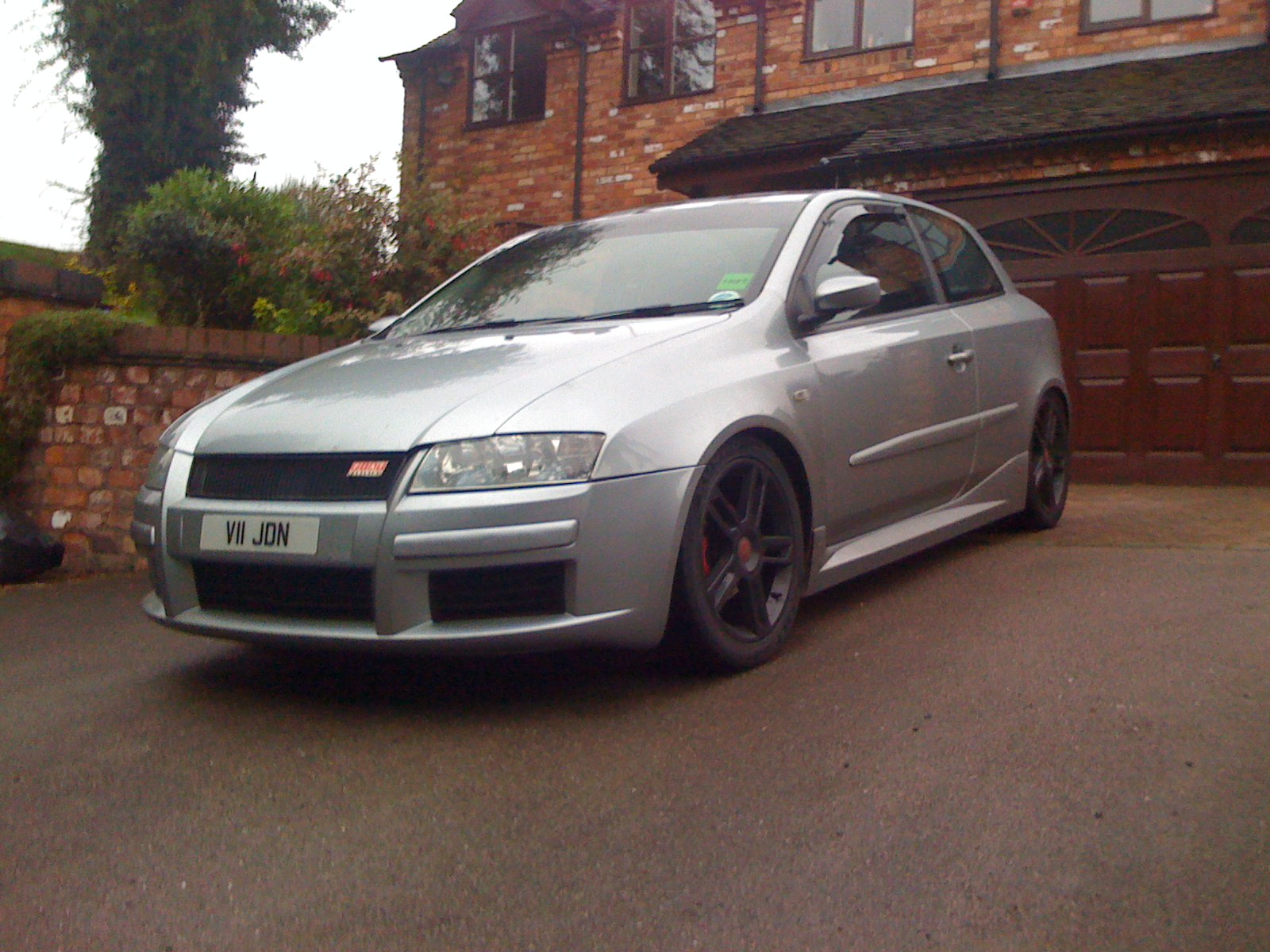 Then I fitted My 8000k Xenon conversion and tidied up my engine bay