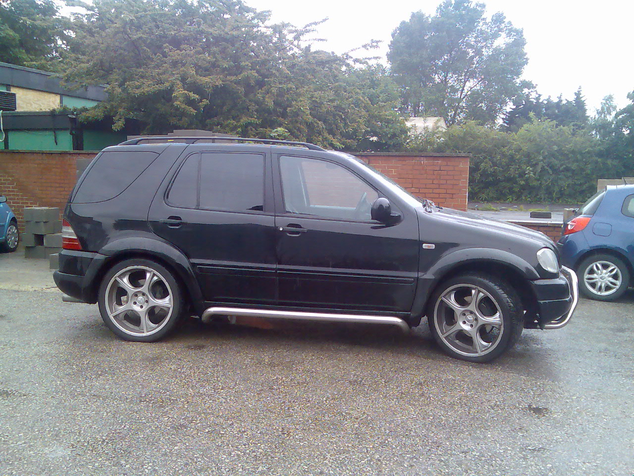 Finally got a go in my uncles Brabus ML or as i call it'the ghetto pimp