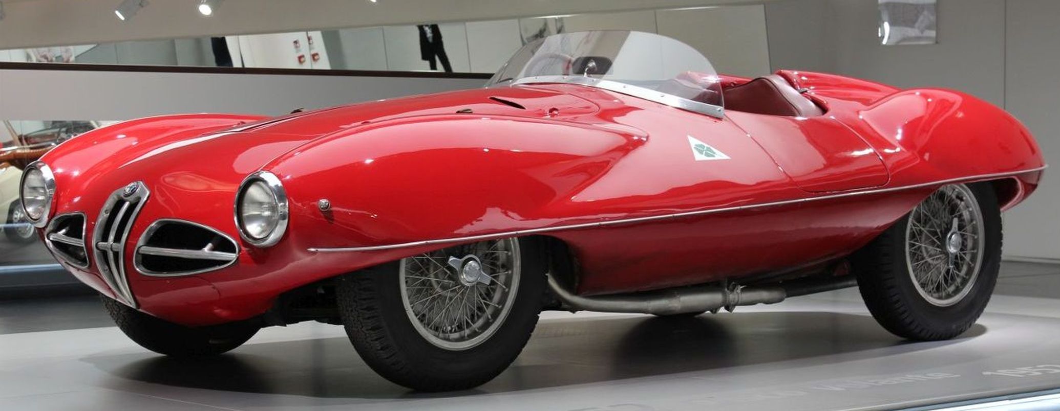 00 Alfa-Romeo-Disco-Volante-Arese-1_c_Paolo_Ollig-1400x790.jpg