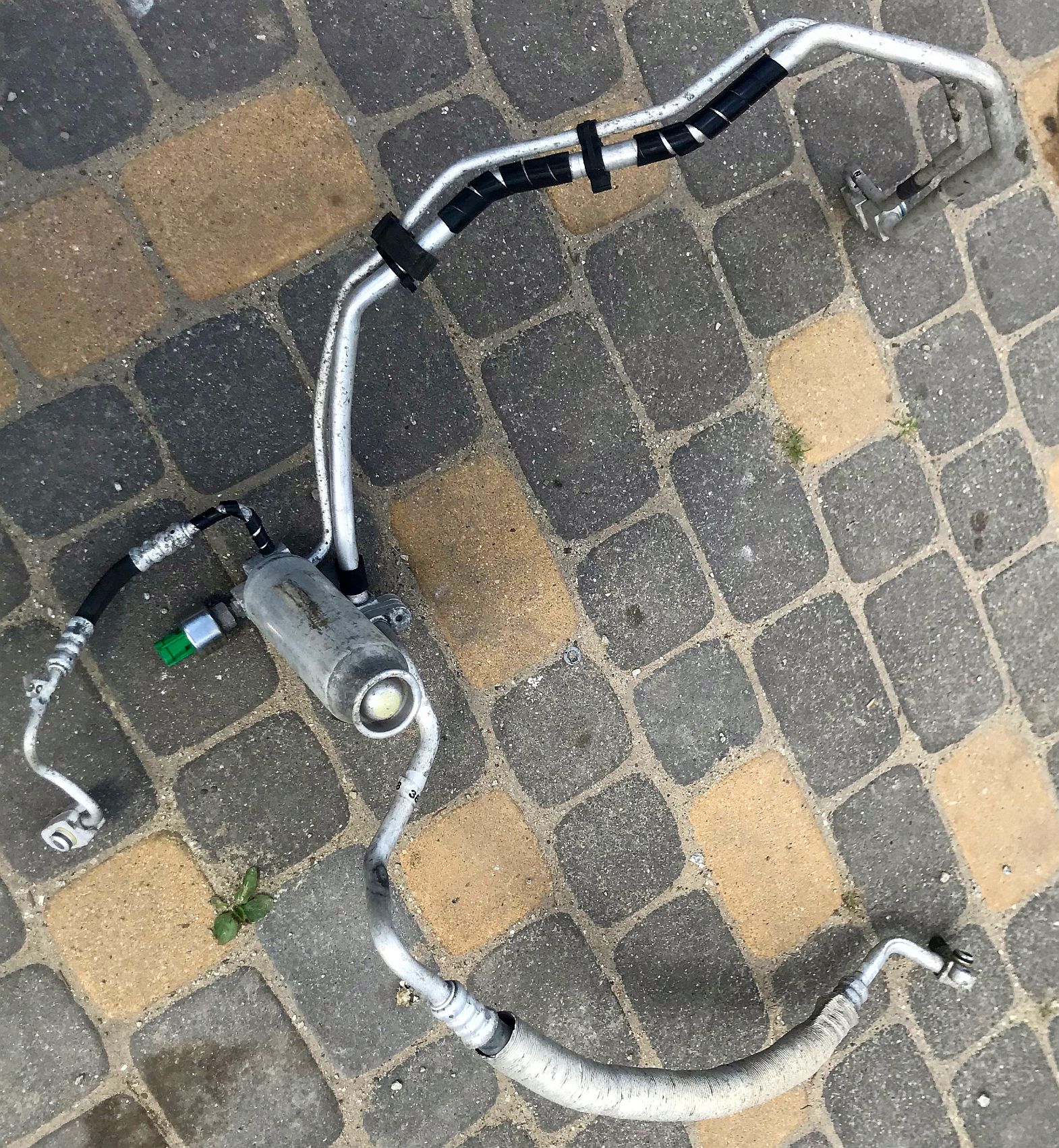 05_Punto2_HGT_AC_hoses-pipes.jpg