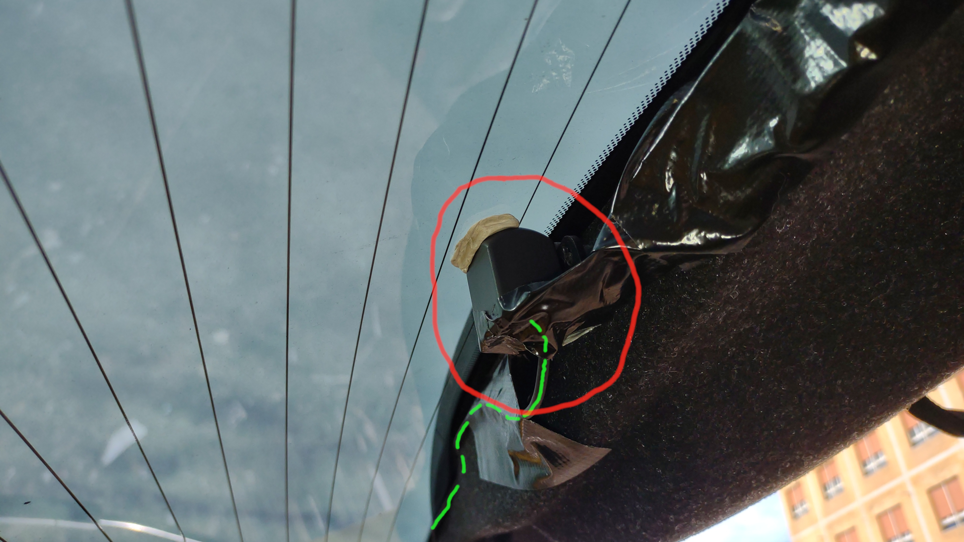 10_rear window cam instal.jpg