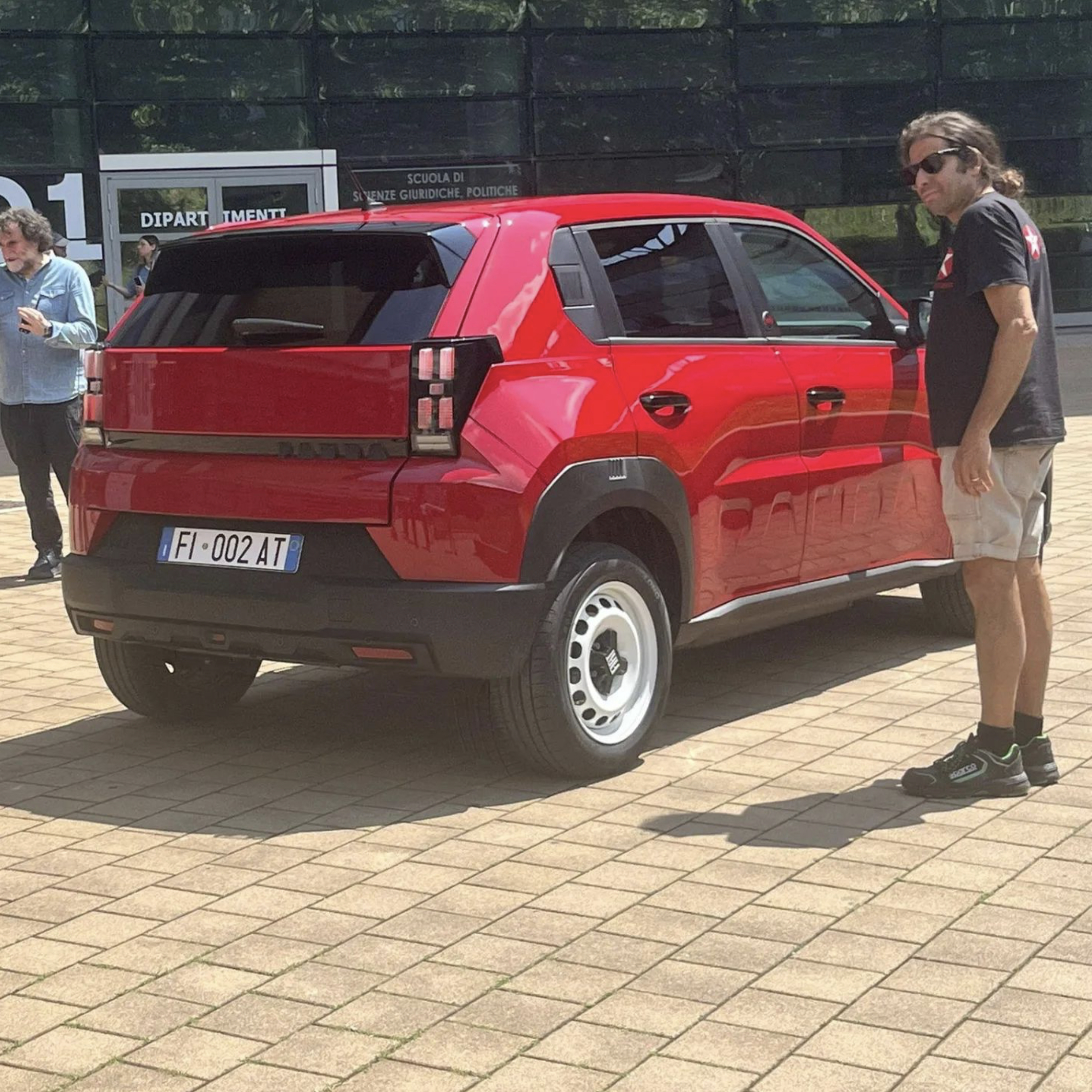 2024_Fiat_Grande_Panda_red.jpeg