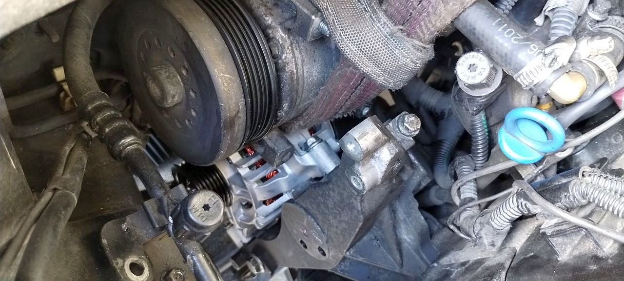 Alternator_and_AC_base_plate(mount)_assembly.jpg