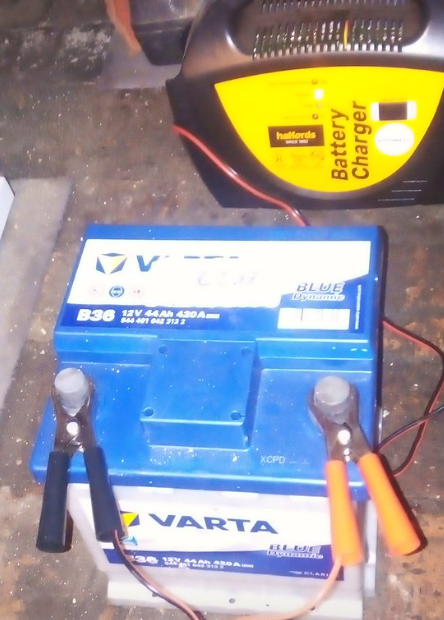 Is this a Sealed or Standard Battery? (Varta Battery)