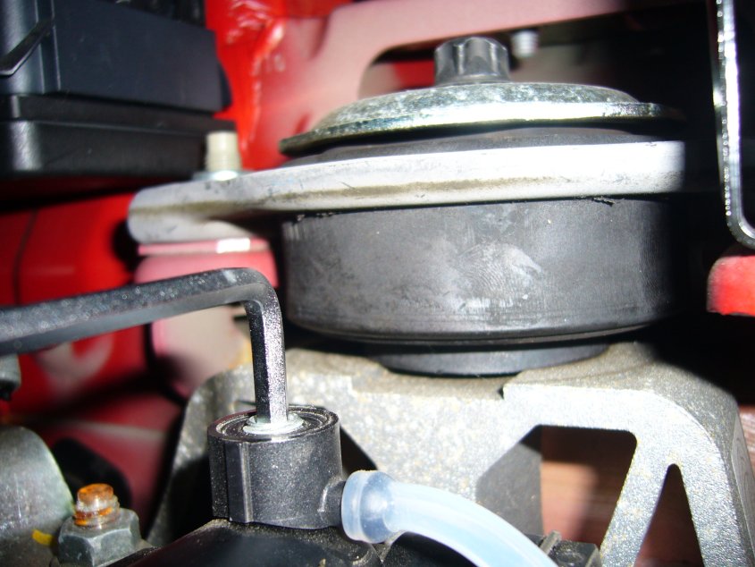 bleed-key-tubing-in-position-jpg.96878