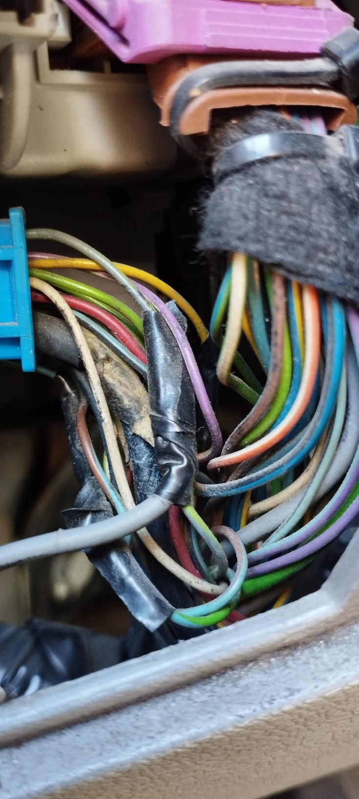 bodyComputerAV_2[1].jpg
