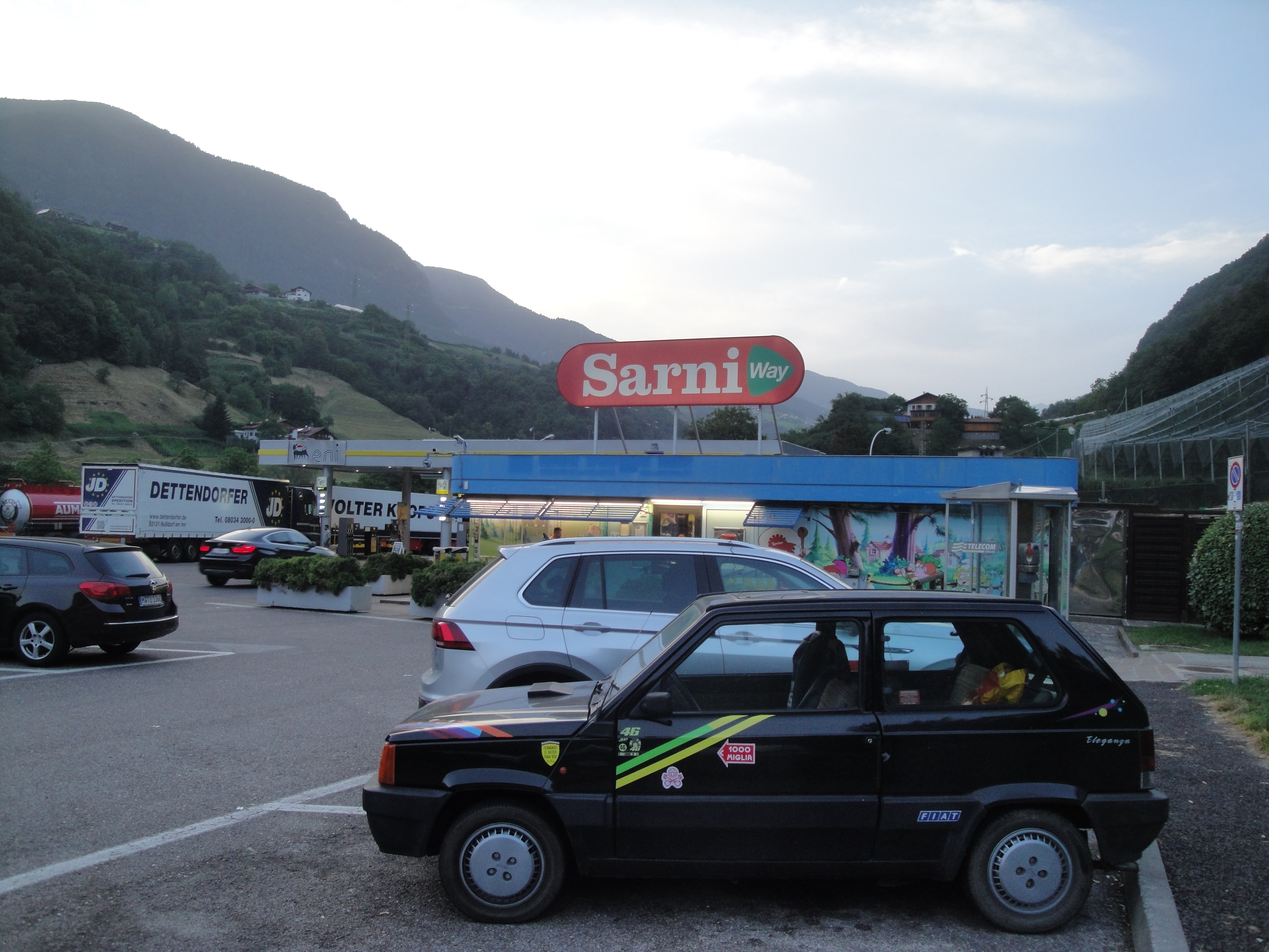 DSC09999 (2).JPG