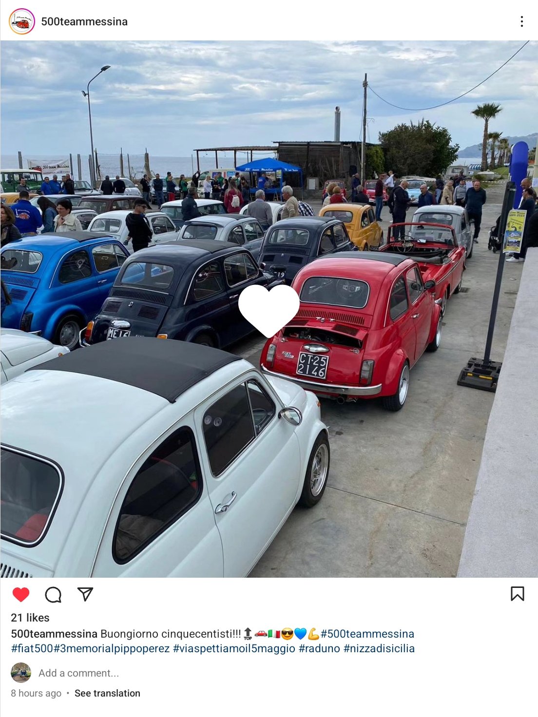 Fiat 500 with split engine cover.jpg