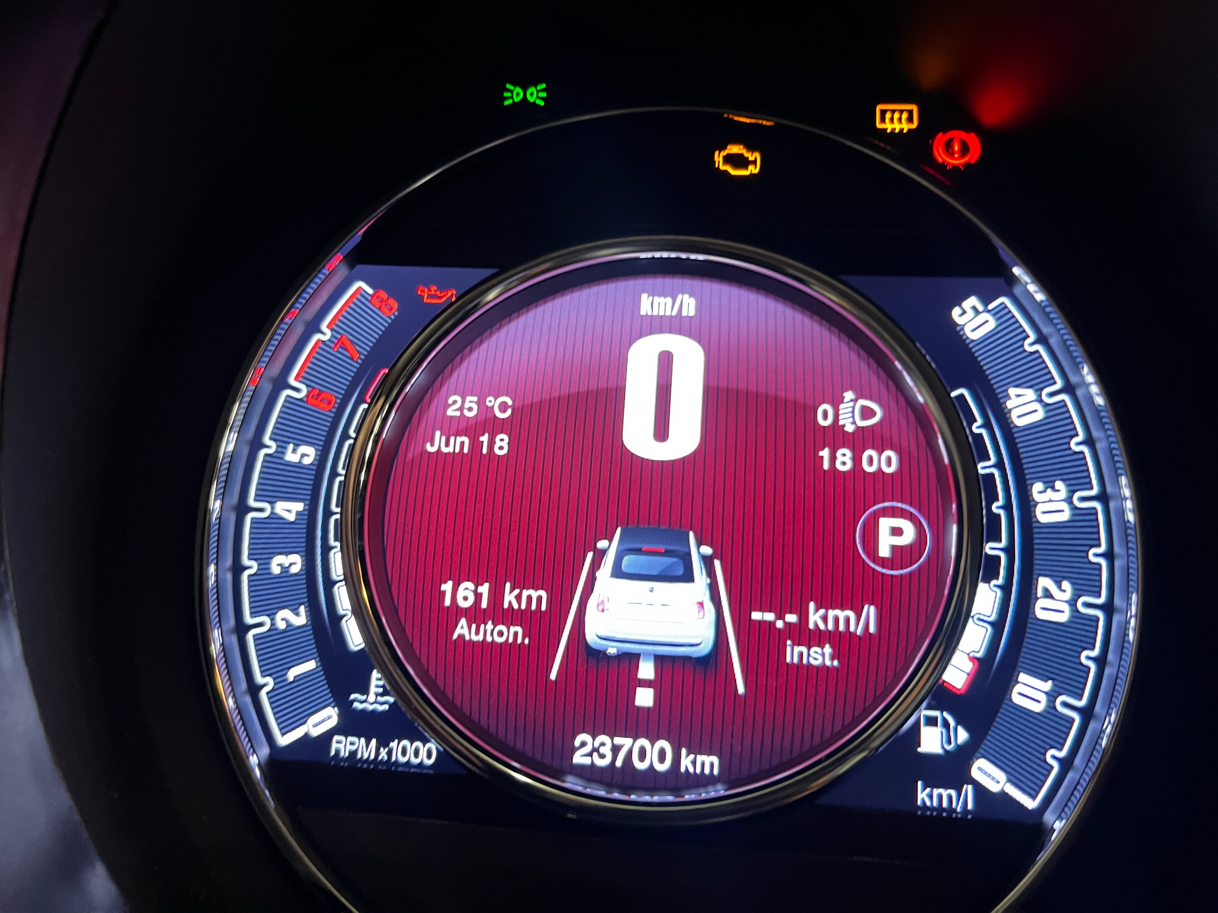 Fiat500-Cabrio-PainelTFT-inverted2.jpg