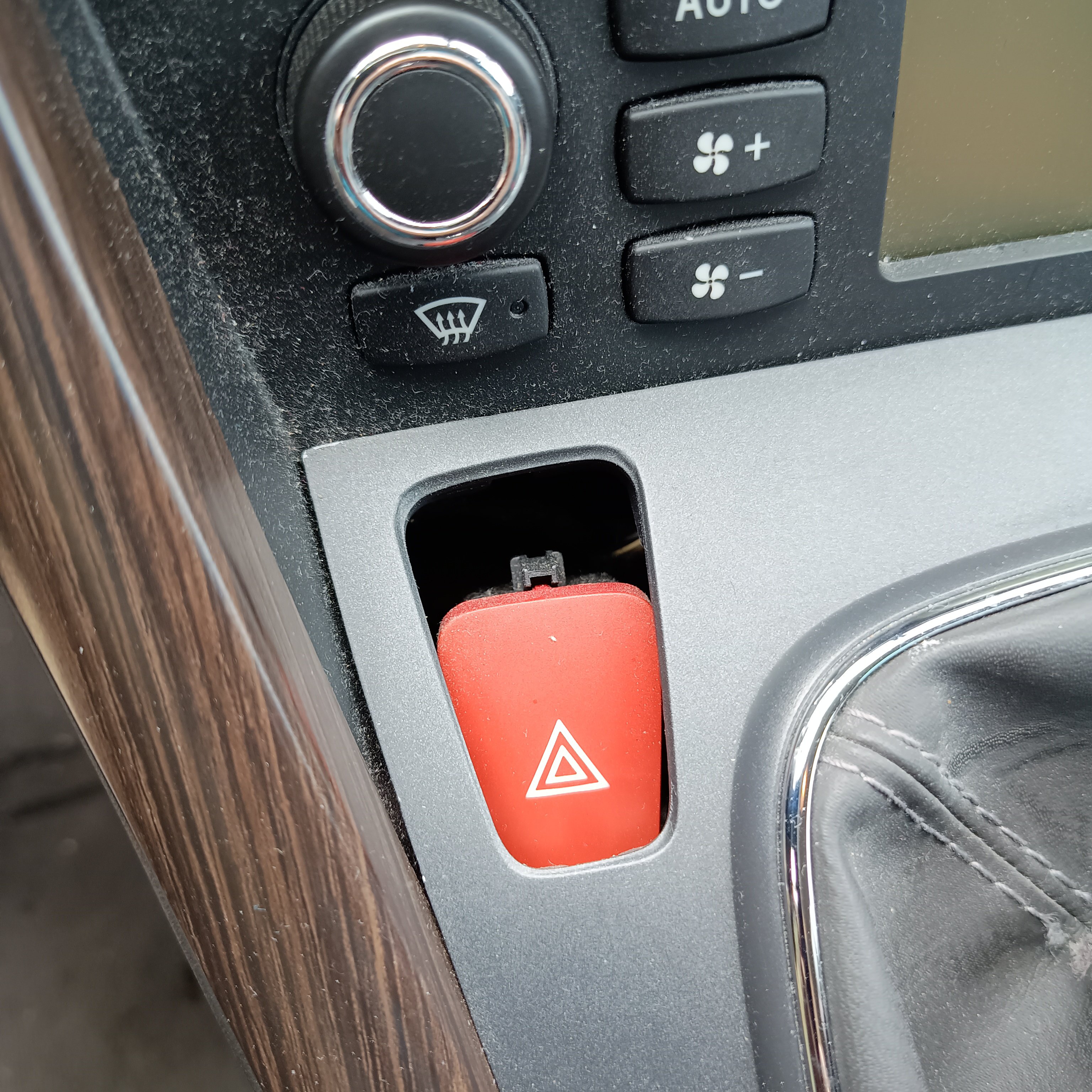 hazard warning button.jpg