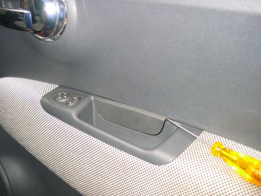 500 Broken Door Handle Articulator hinge Repair The FIAT Forum