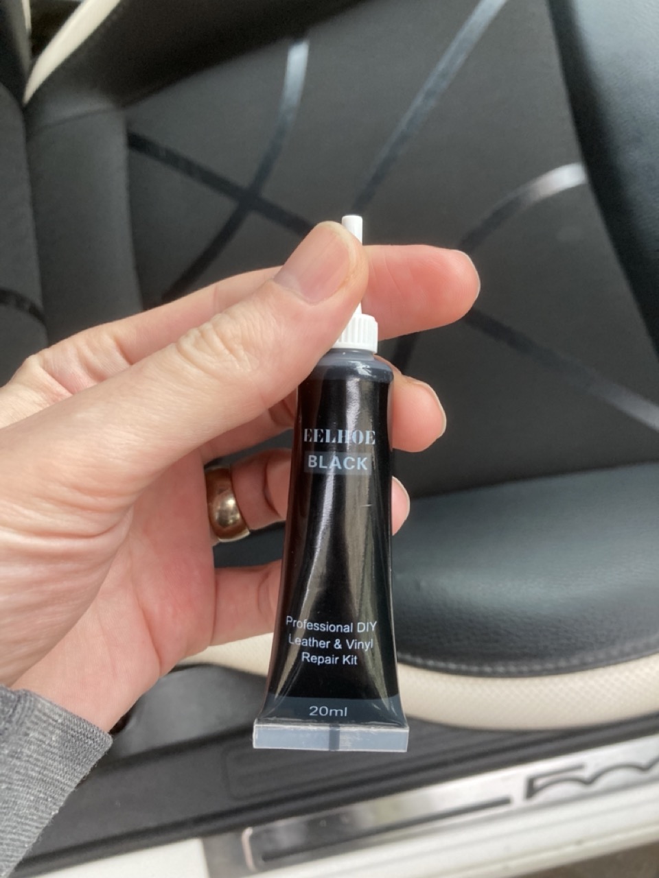 Leatherette cracking peeling off seat bolster FIAT 500 (2007+) The