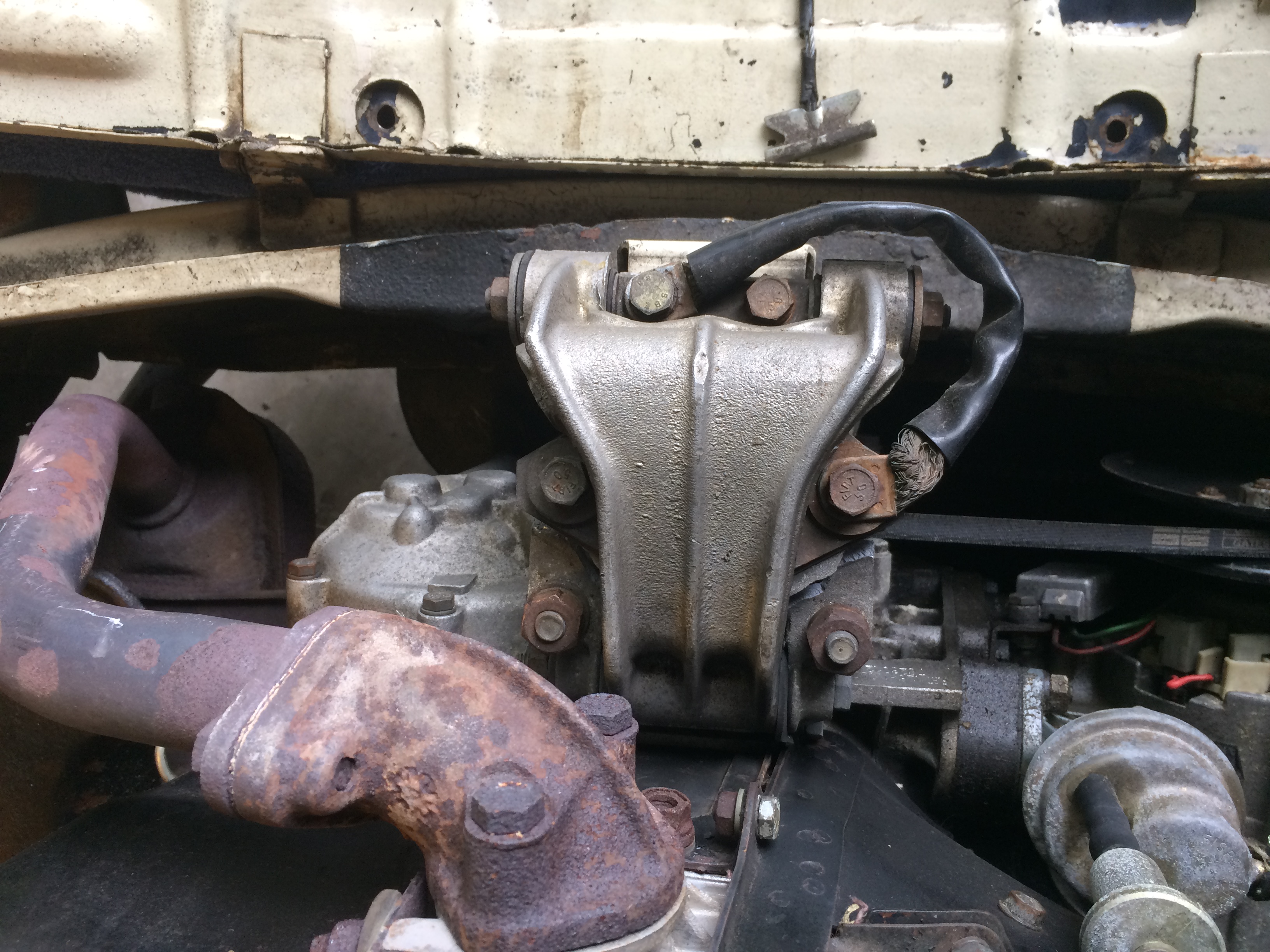 ground-earth-strap-on-engine-mount-fiat-500-classic-the-fiat-forum
