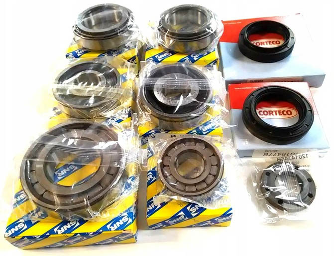 Modified_bearings_set_C514-GearBox.jpg