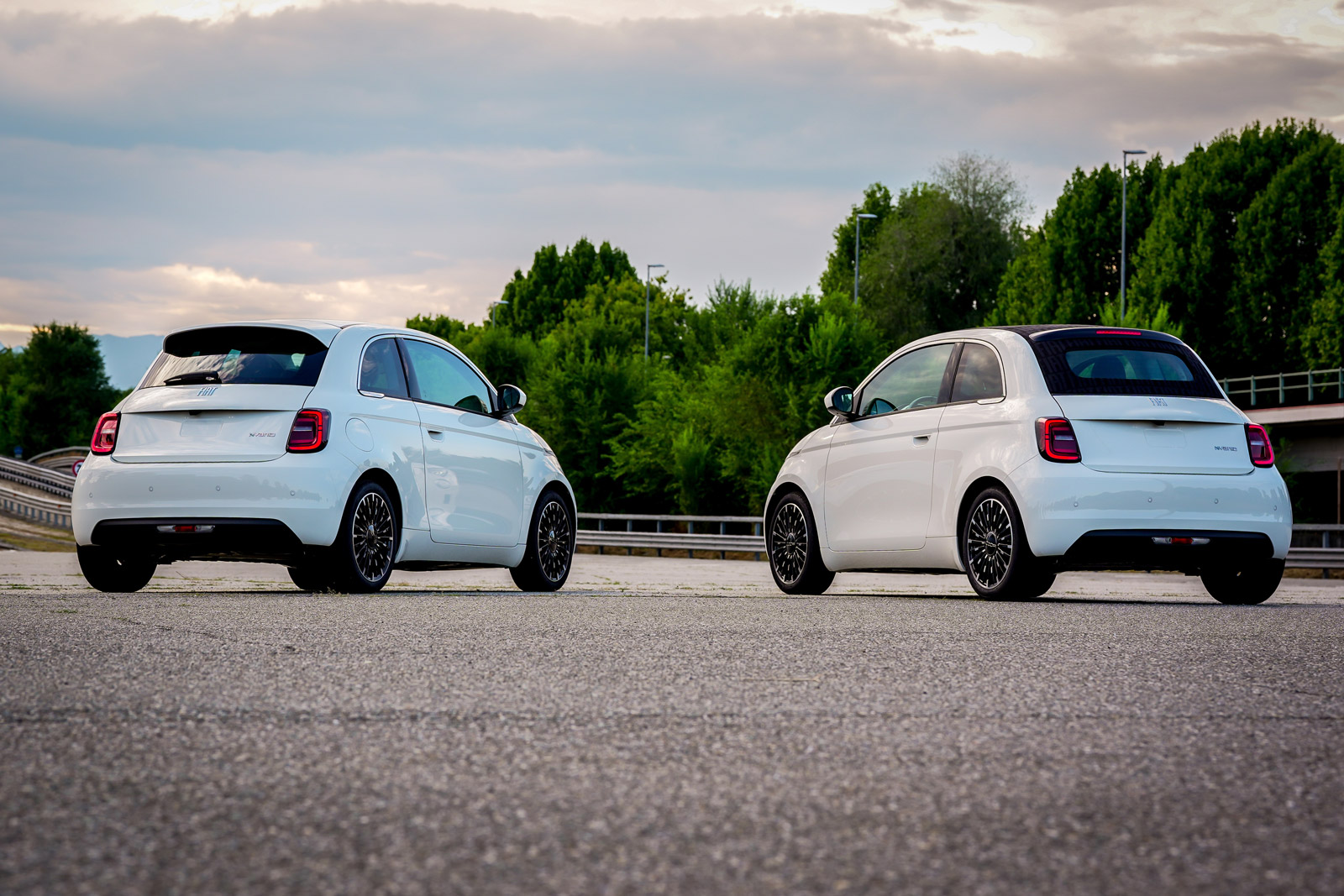 NewFiat500HybridatMirafiori_preview-4.jpg