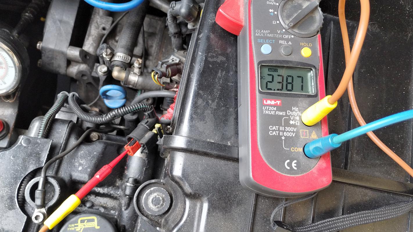 Pin_to_the_ground_voltage.jpg