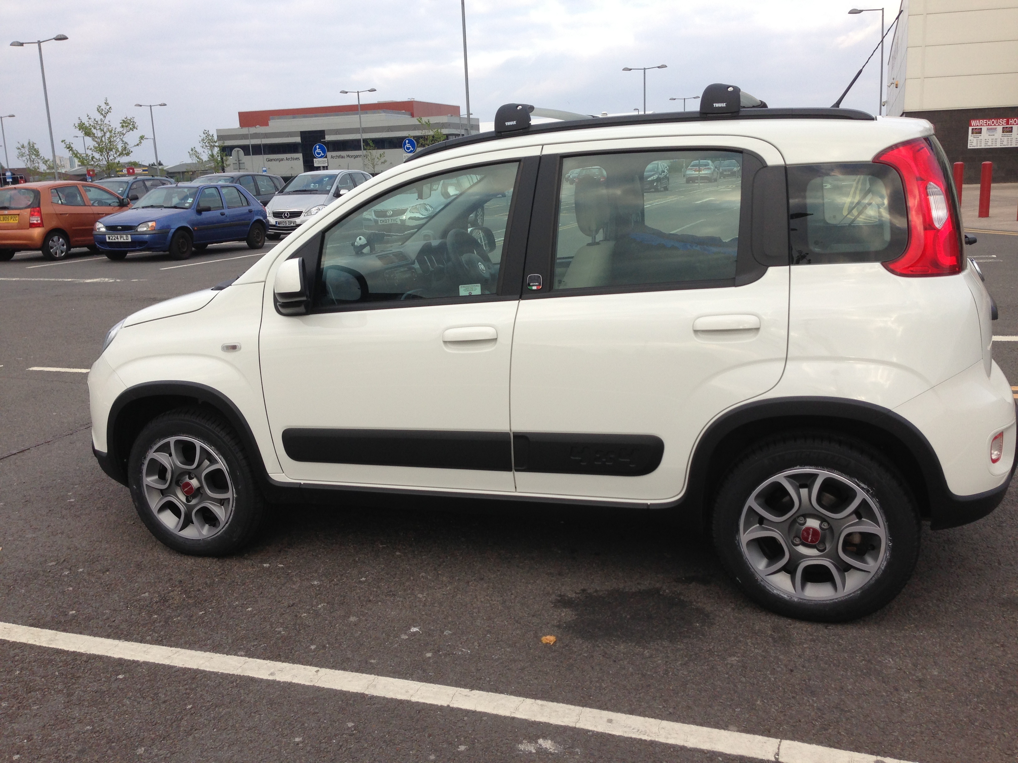 Accessory alloys