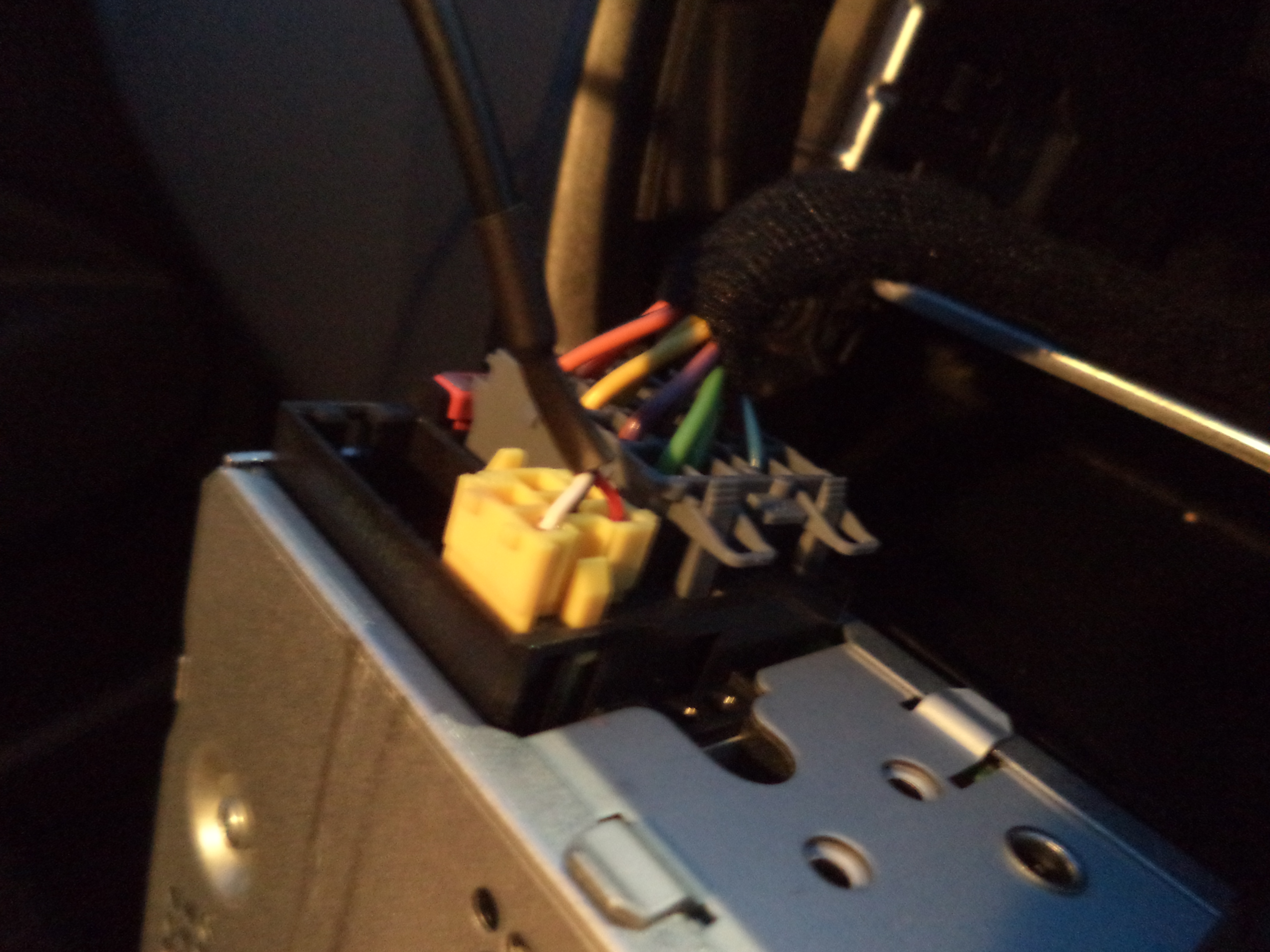 Aux connection Doblo Stereo (yellow Block)