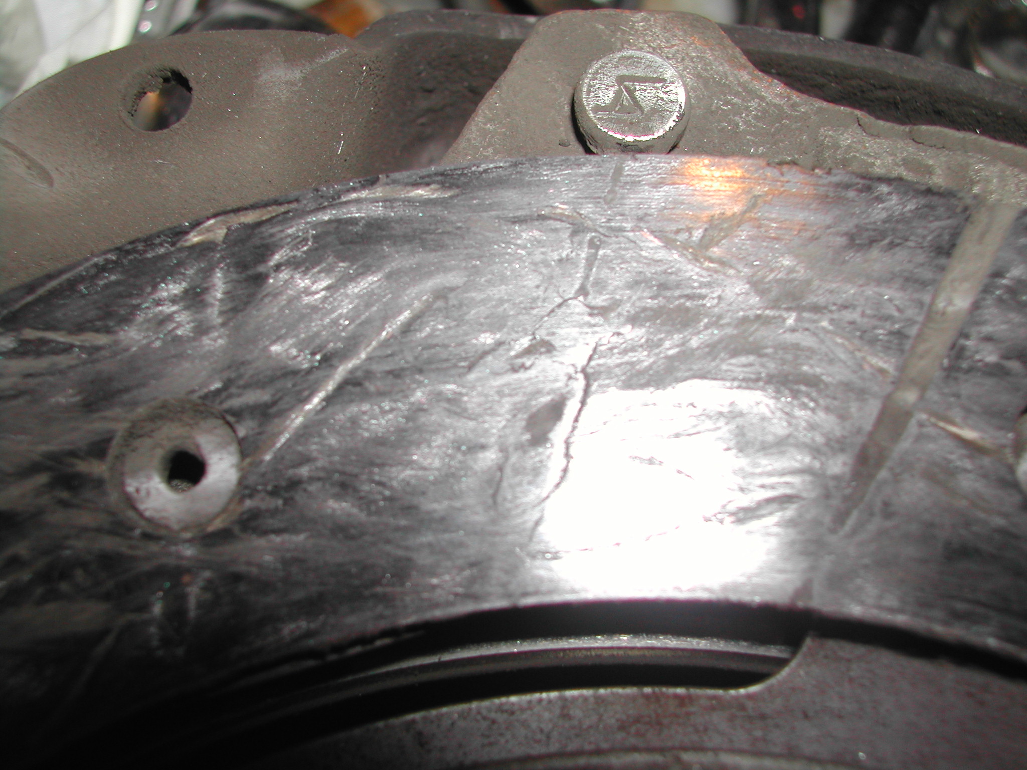 CLOSE VIEW SHOT CLUTCH