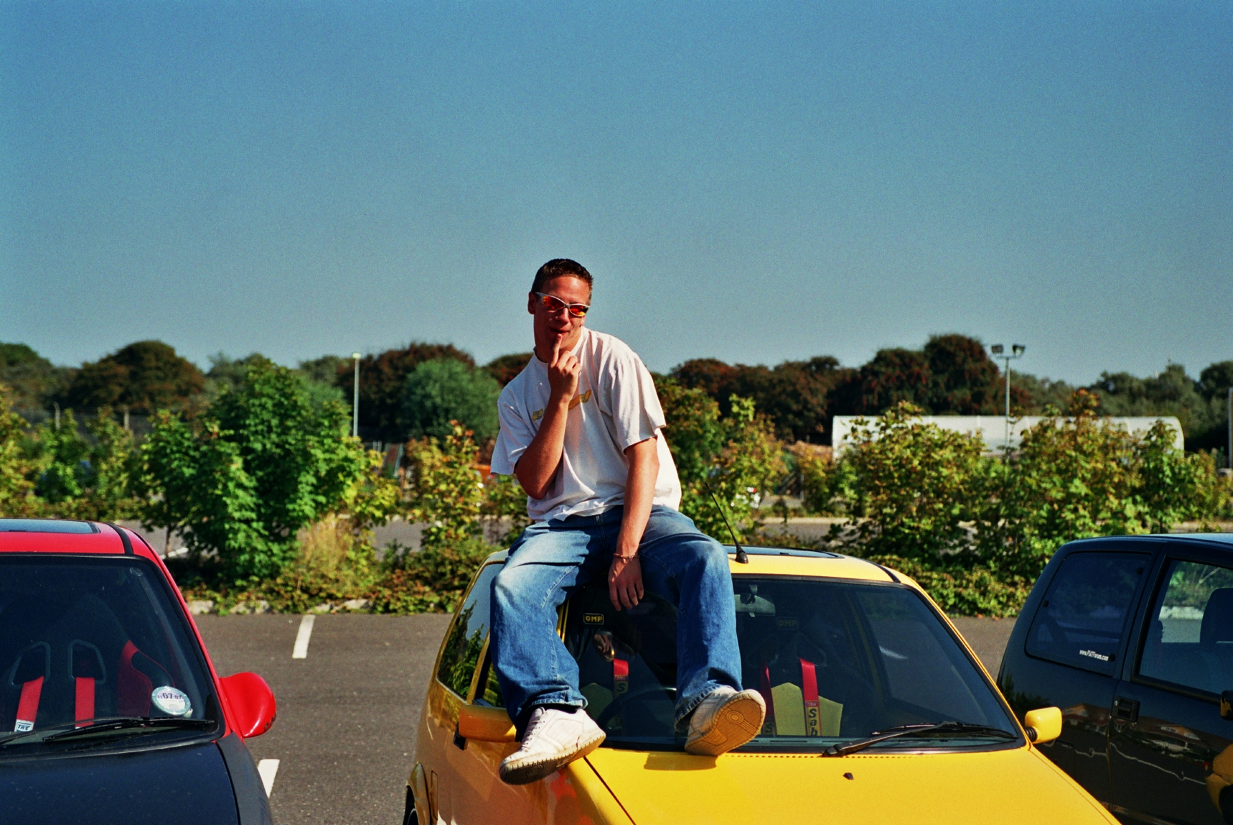 33_00100.jpg