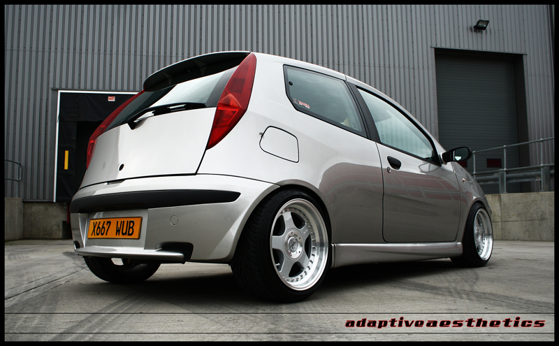 gavpunto-rear_low_small.jpg