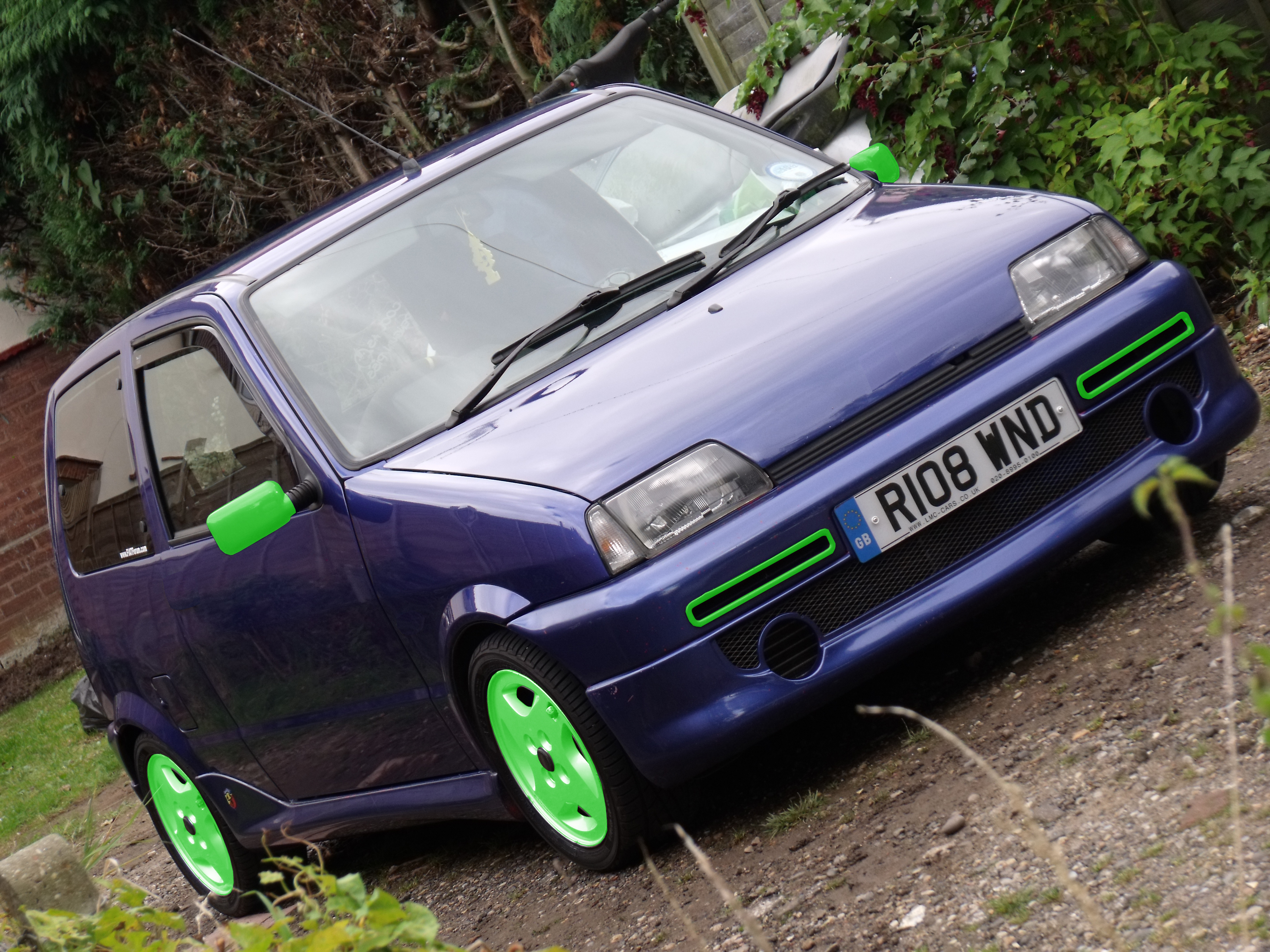 DSCF2256edit_wheels_doors_and_bonnet_shaved_green.jpg