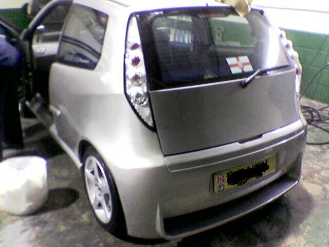 6809Rear_of_car_showing_moulding.jpg