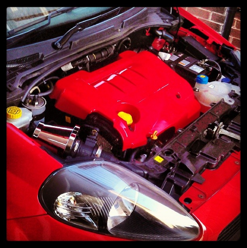 engin3_cover_and_air_filter