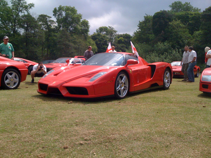 Ferrari_Enzo_front