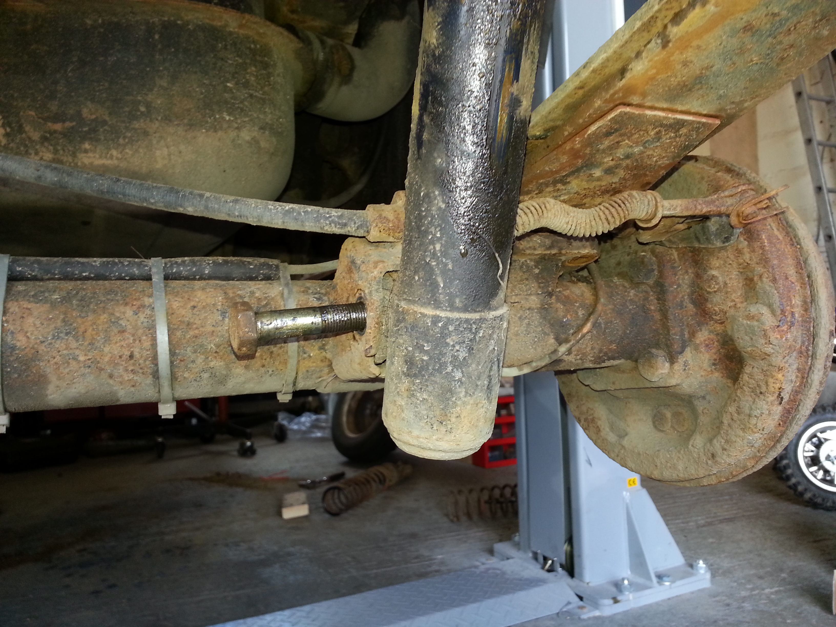 Fitting the 4x4 lift kit