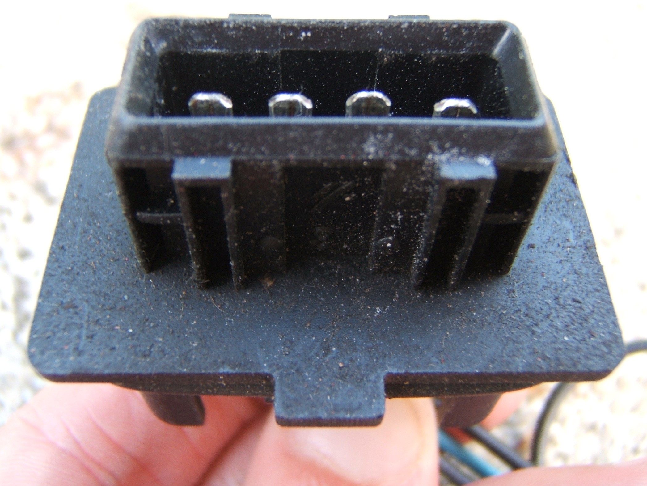 Headlight connector male 4pin