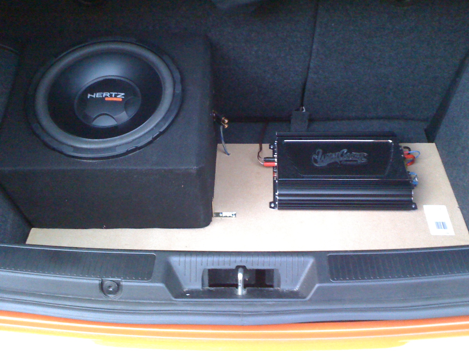Hertz 300es &amp; Wcc 8001