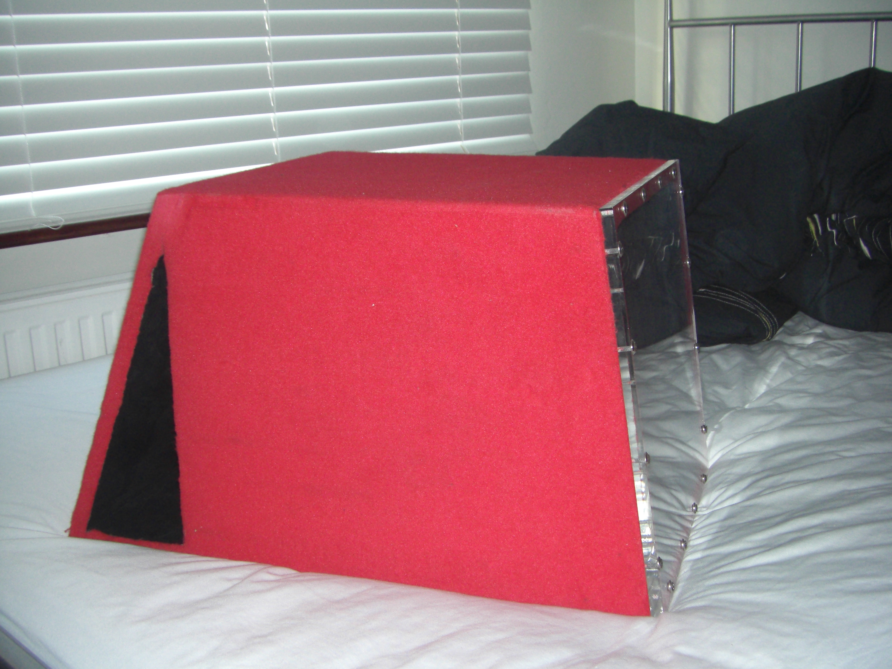 ICE sub, red, vibe 3