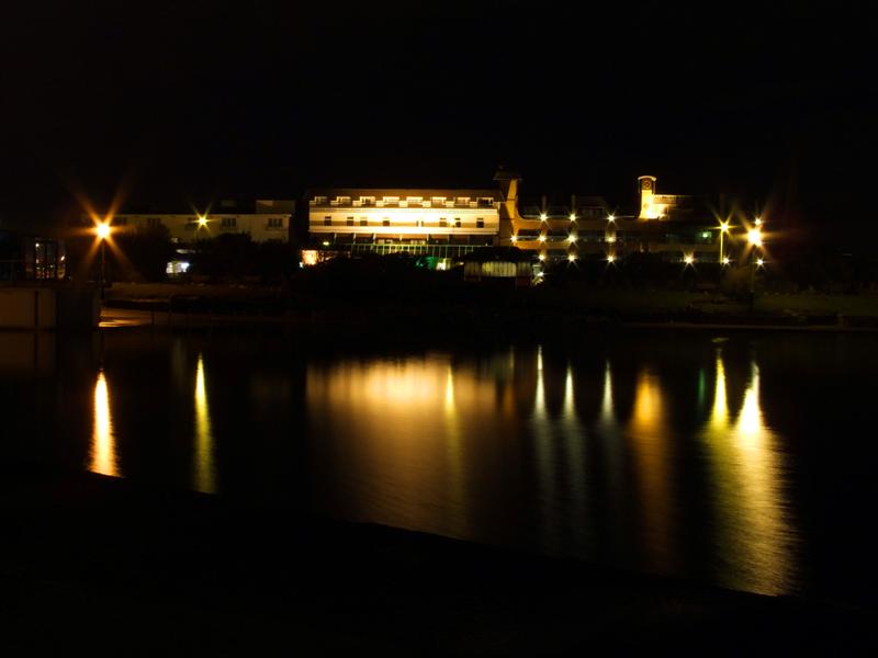 light_lake_reflect_2