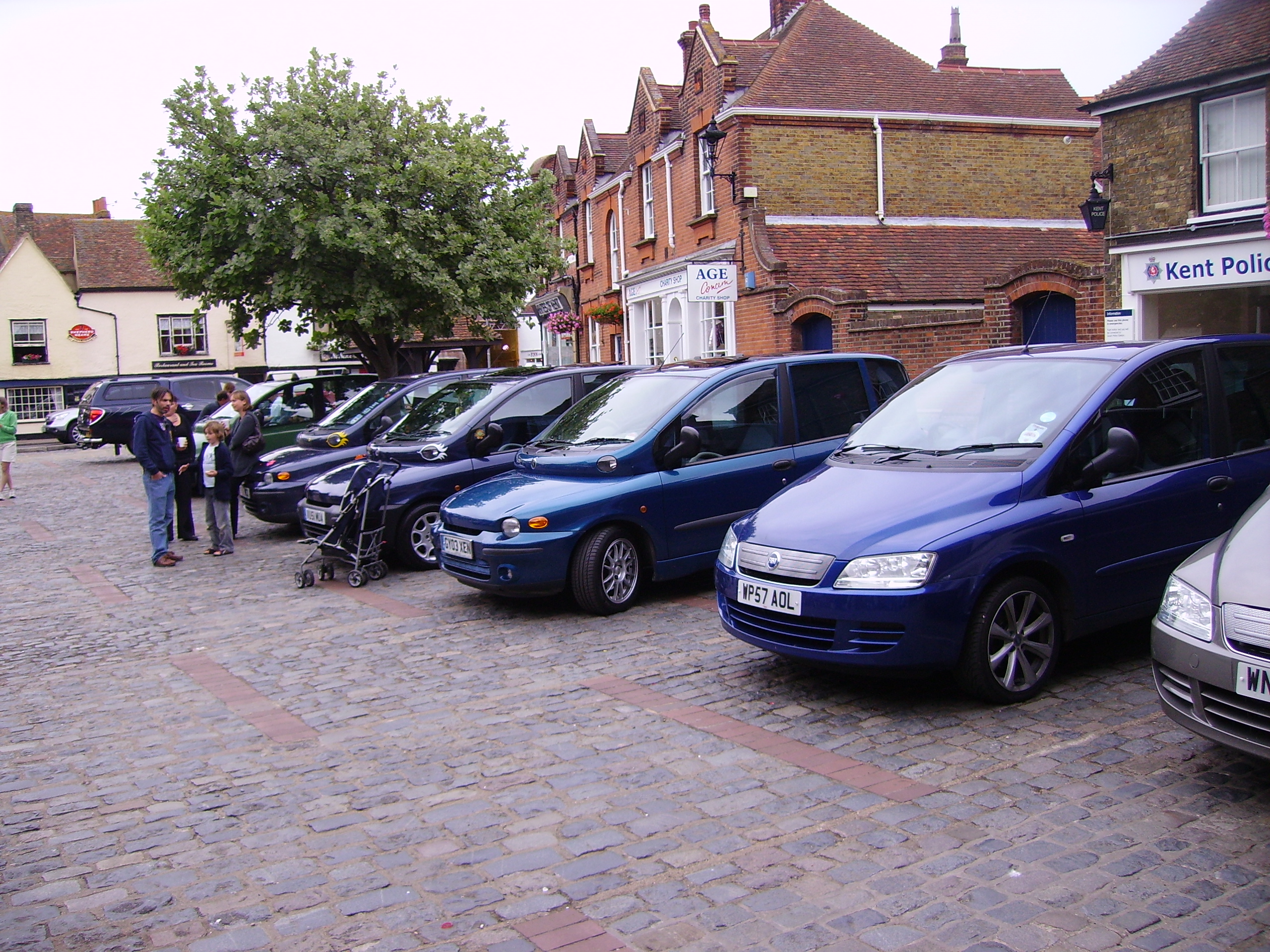 Lned_up_on_Sandwich_Guildhall_Forecourt