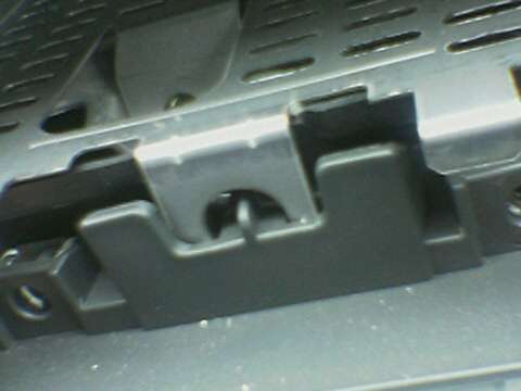 Locator plug in the centre