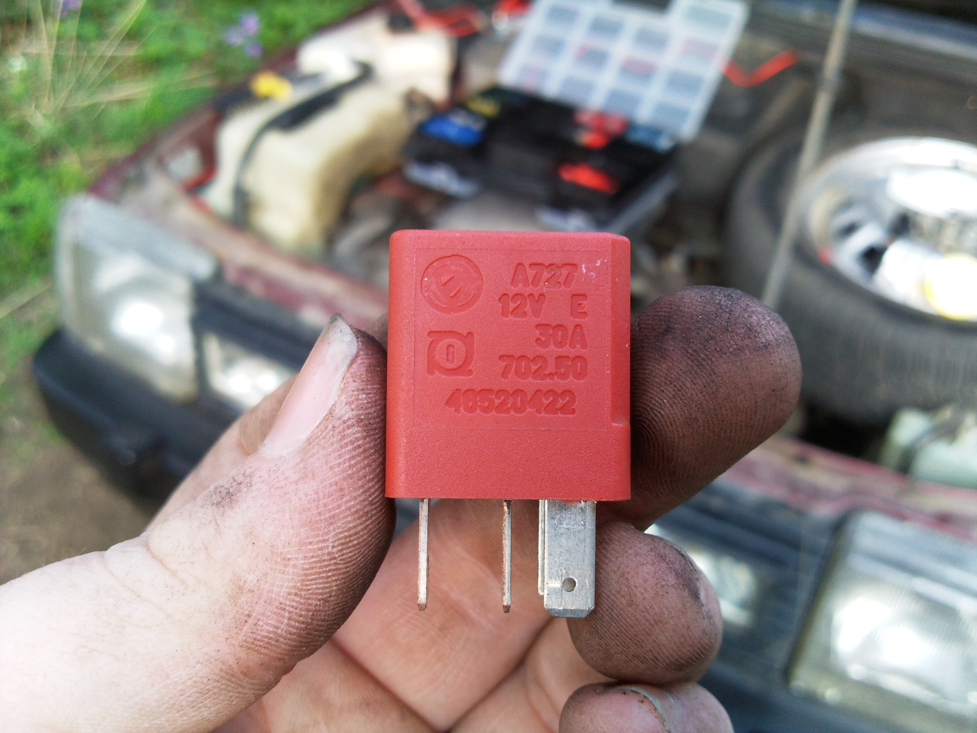 Minature relay