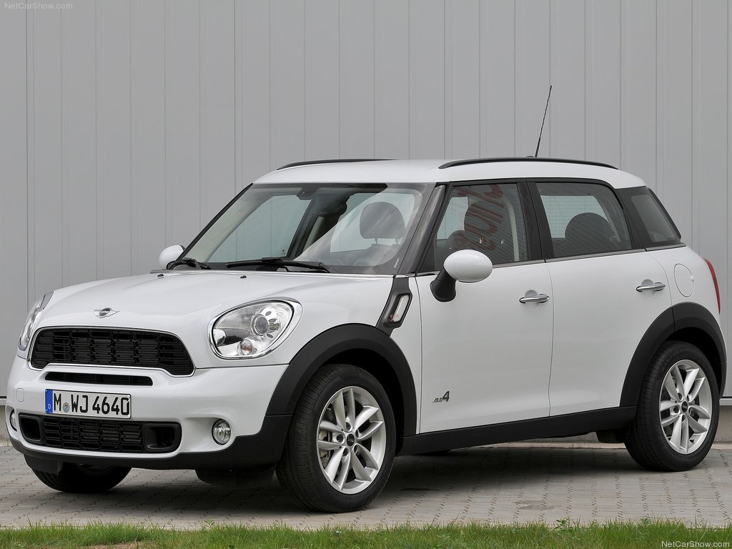 Mini-Countryman_2011_1024x768_wallpaper_1f