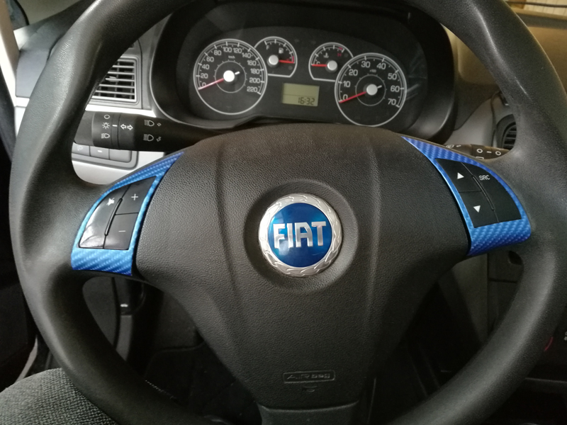 Speeder - Blue Carbon vinyl on steering wheel