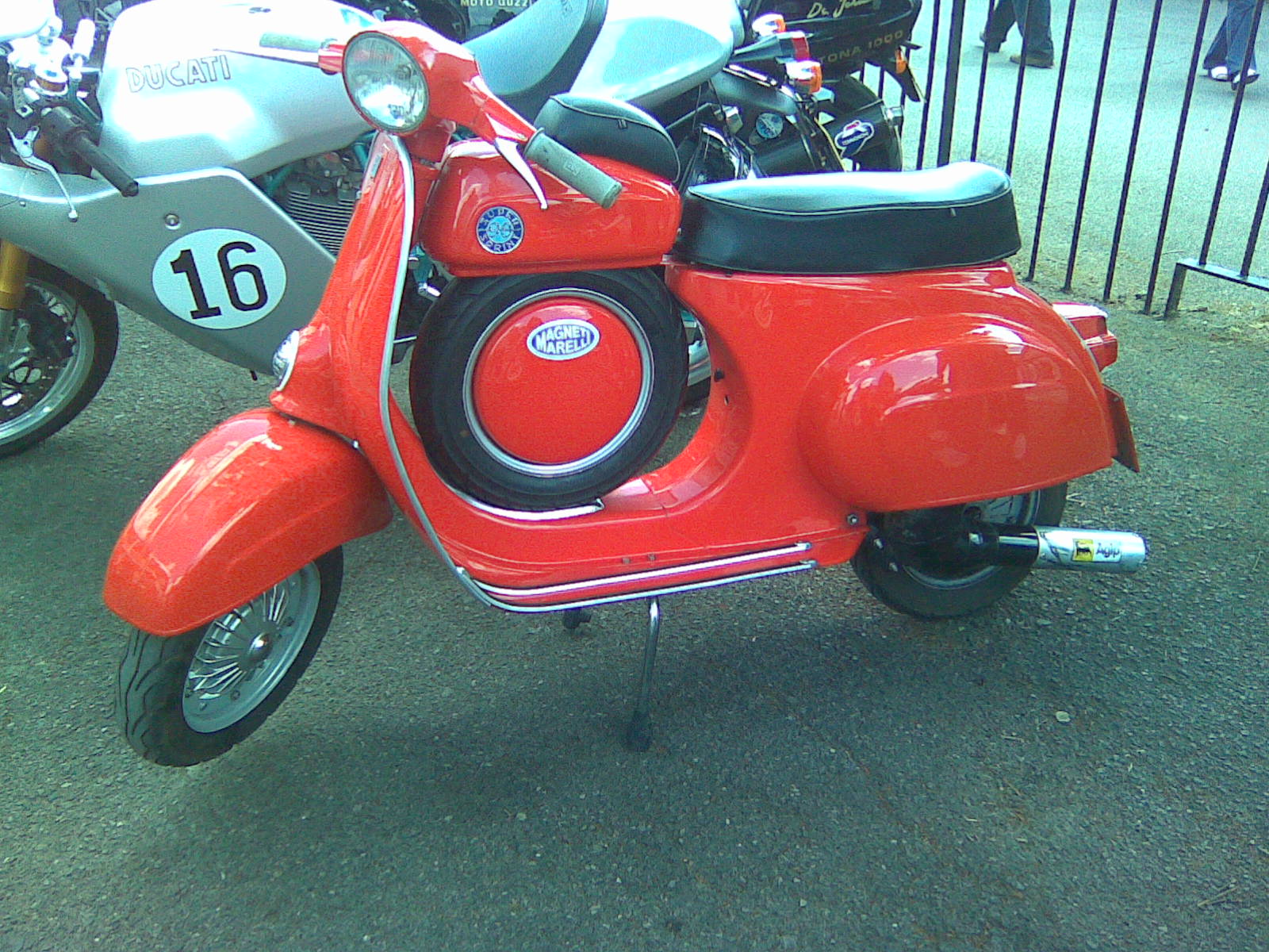 Vespa SS