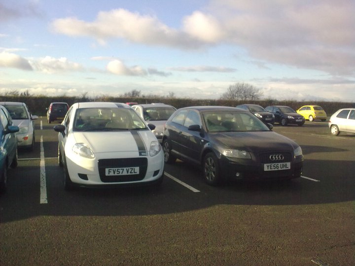 White Linea Race