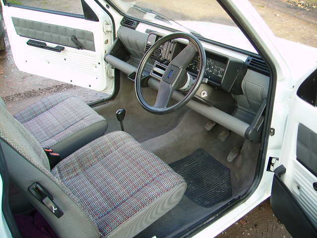 white panda mania 750 interior