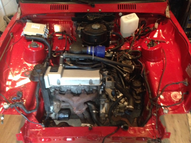 Y10 Engine Bay